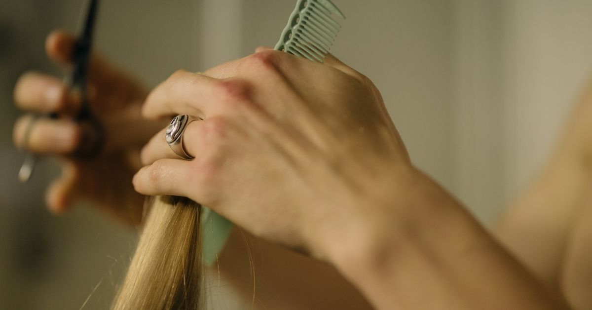 how to thin hair with thinning shears